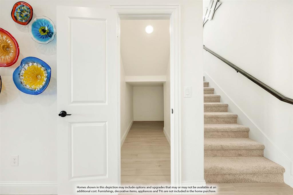 921 River Oaks Drive