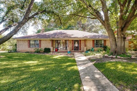 6444 Suncrest Court North Richland Hills TX 76180