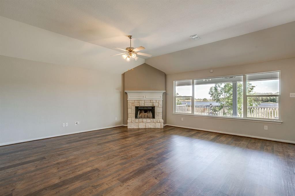 Mountain Valley Lake Tr - Residential Lease