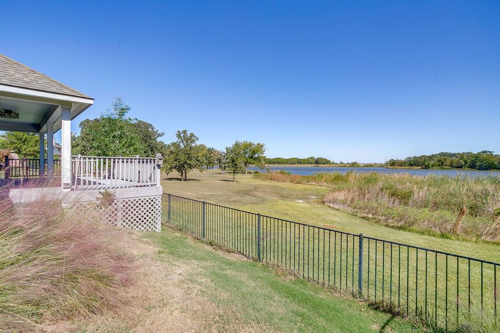 Mountain Valley Lake Tr - Residential Lease