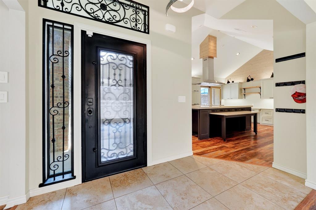806 Oakway Court