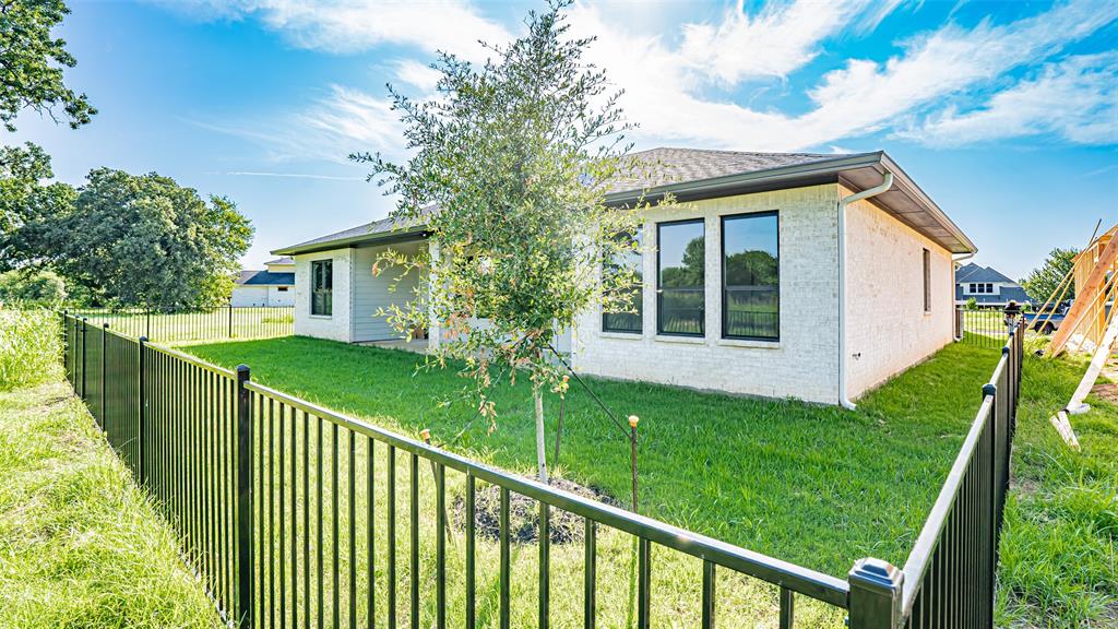 Thomas Crossing Add - Residential