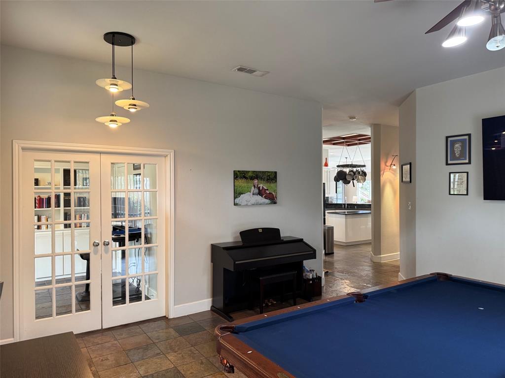 5206 Plantation Lane