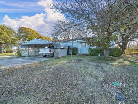 417 Houston Street Cedar Hill TX 75104