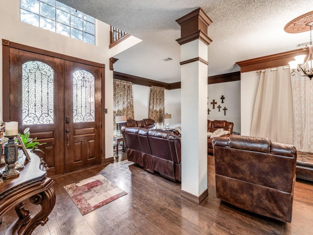 2732 Stonepointe