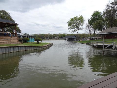 Photo of TBD Kanakoa Dr North, Tool, TX 75143 (MLS # 21173646)