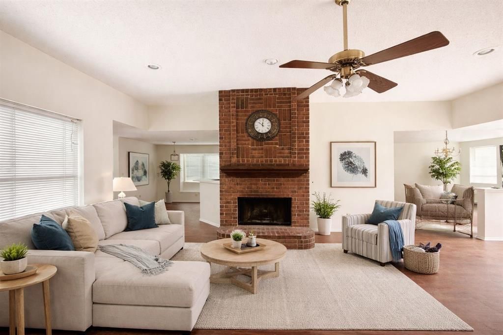 Photo of 1217 Buckeye Drive, Mesquite, TX 75181 (MLS # 21188154)