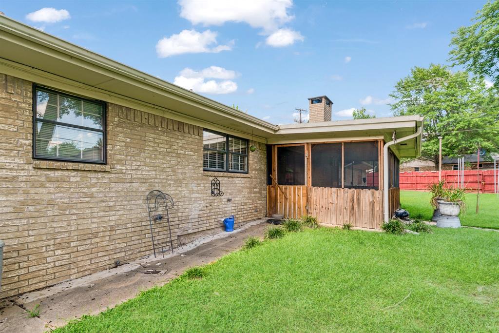 815 S Collegiate Drive