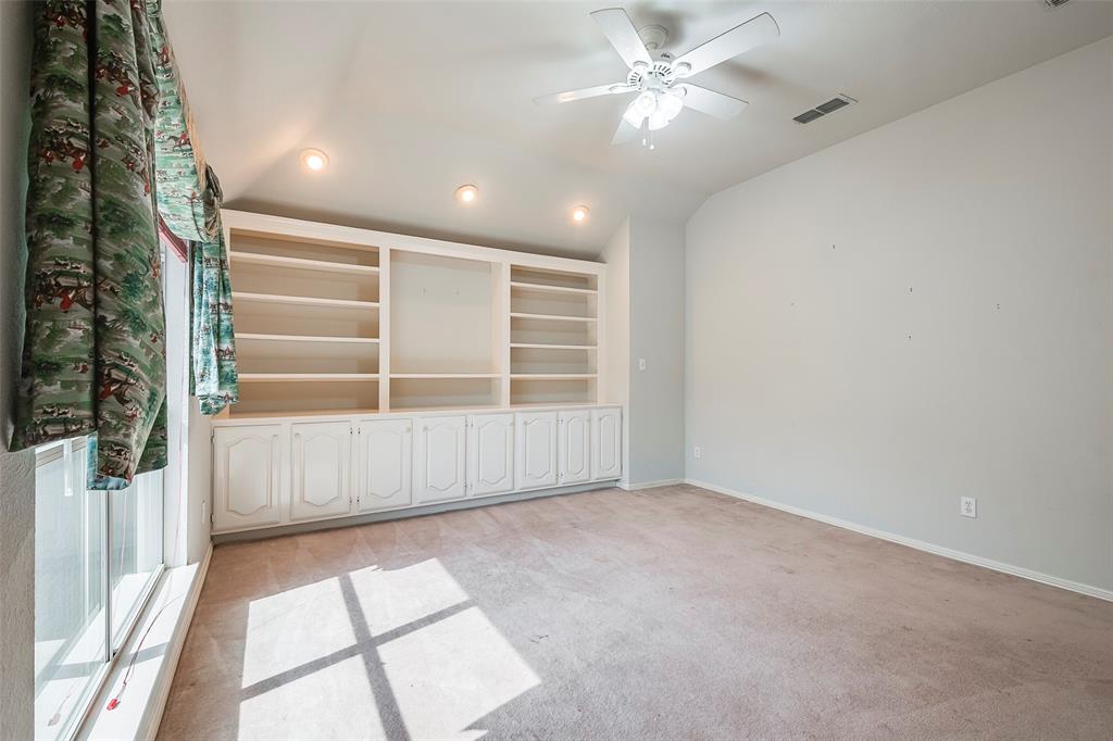 Crowley, Texas 76036, United States, 4 Bedrooms Bedrooms, ,3 BathroomsBathrooms,Residential,Pending,117127