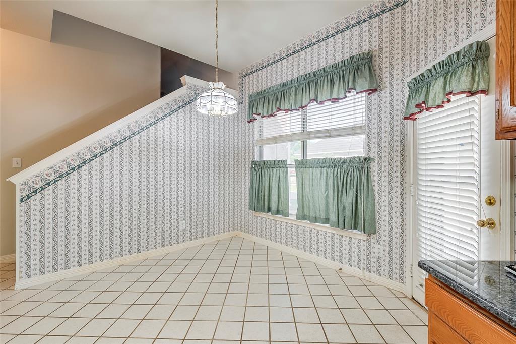 Crowley, Texas 76036, United States, 4 Bedrooms Bedrooms, ,3 BathroomsBathrooms,Residential,Pending,117127