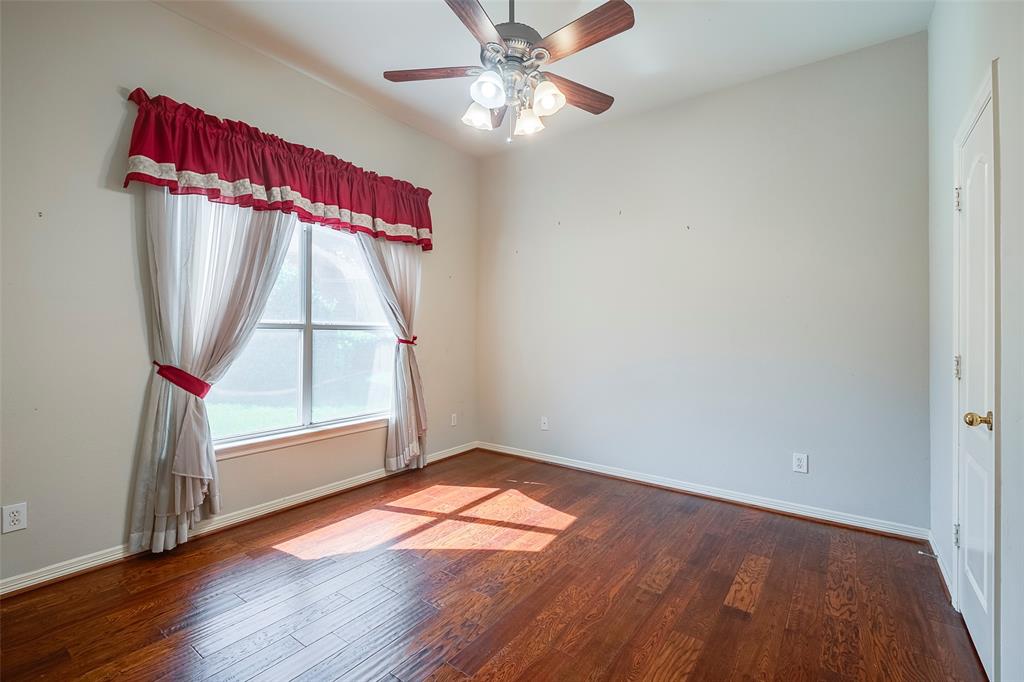 Crowley, Texas 76036, United States, 4 Bedrooms Bedrooms, ,3 BathroomsBathrooms,Residential,Pending,117127