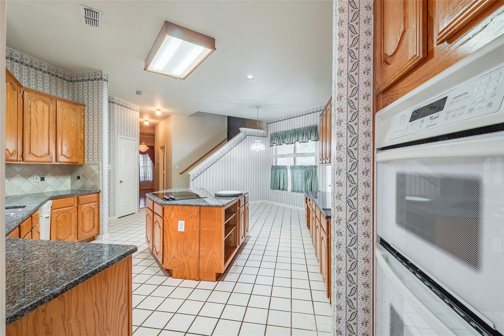 Crowley, Texas 76036, United States, 4 Bedrooms Bedrooms, ,3 BathroomsBathrooms,Residential,Pending,117127