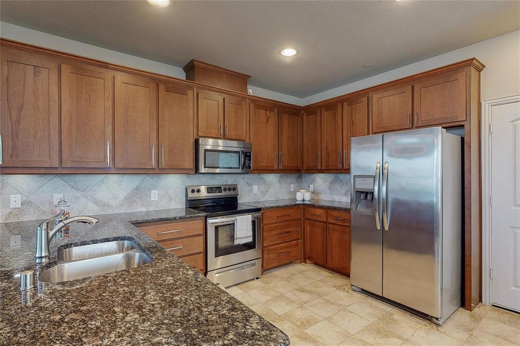 Lake Ridge Town Homes - Residential