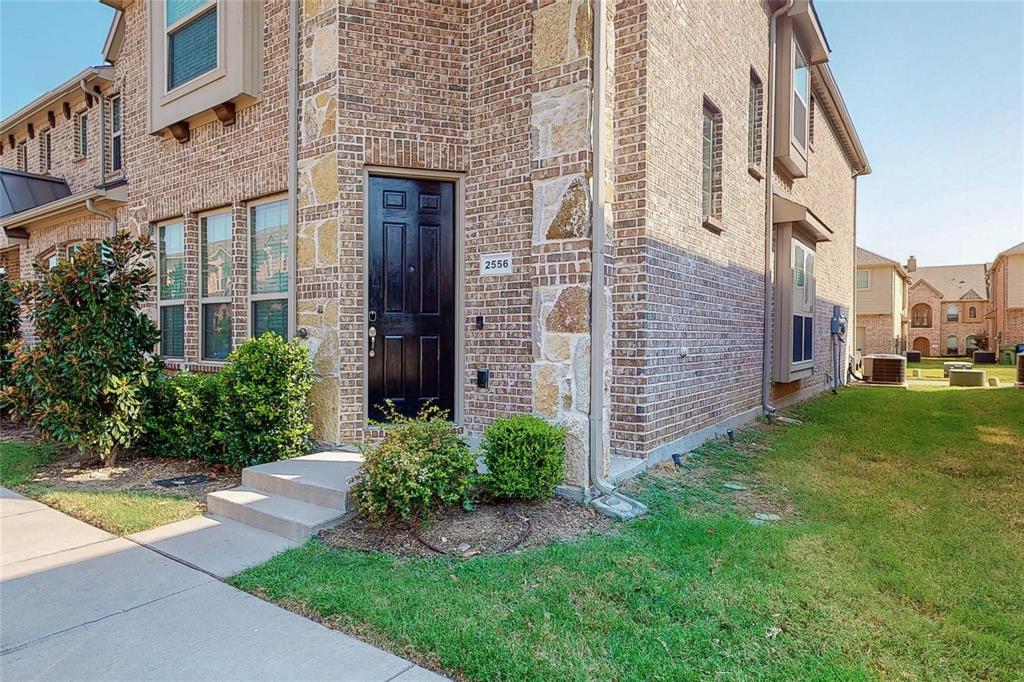 Lake Ridge Town Homes - Residential