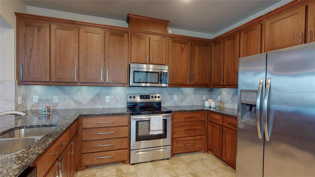 Lake Ridge Town Homes - Residential