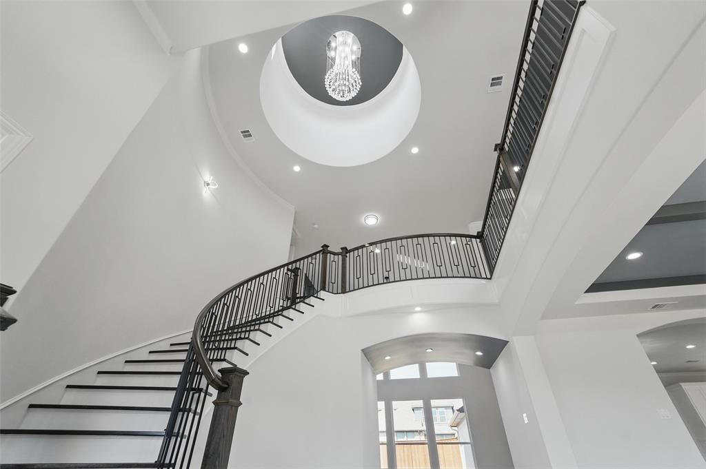 2609 Elaine Dr