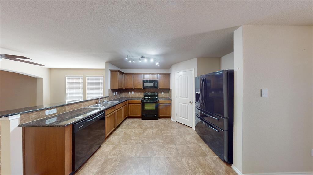 1227 Roman Drive