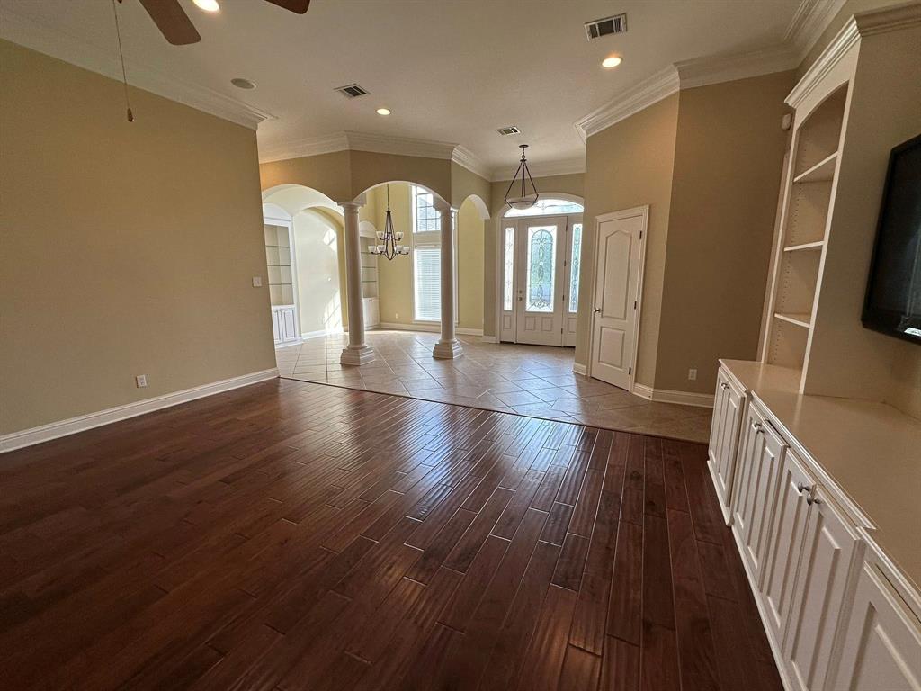 638 Summerville Drive