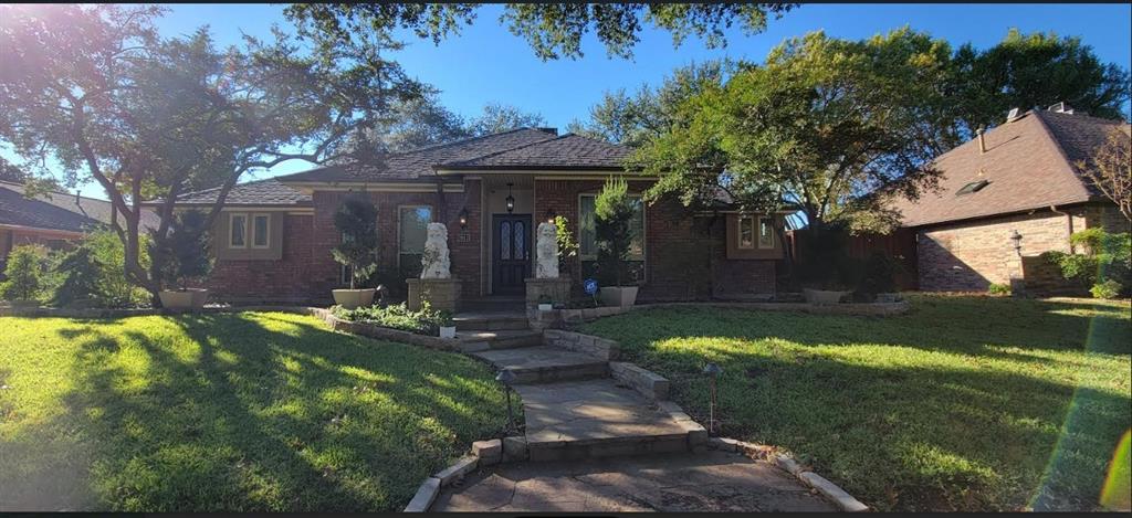 2013 Diamond Oaks Drive