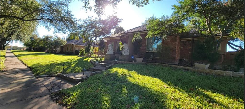 2013 Diamond Oaks Drive