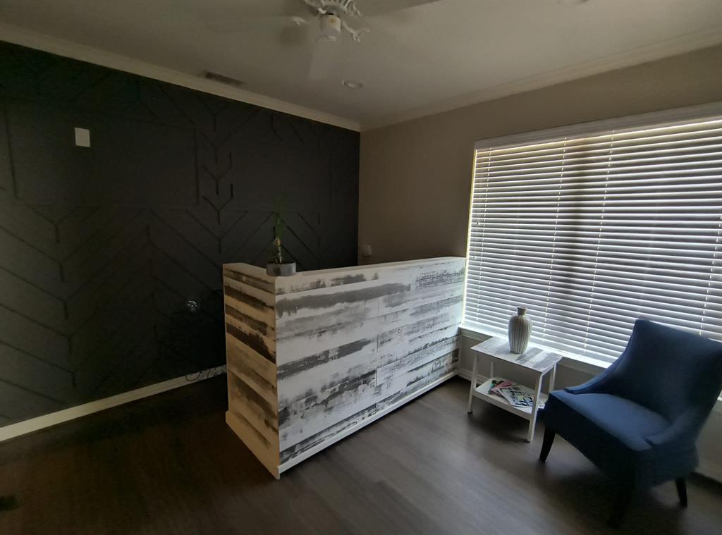 PRESTON CIRCLE OFFICE PARK LLC - Commercial Lease