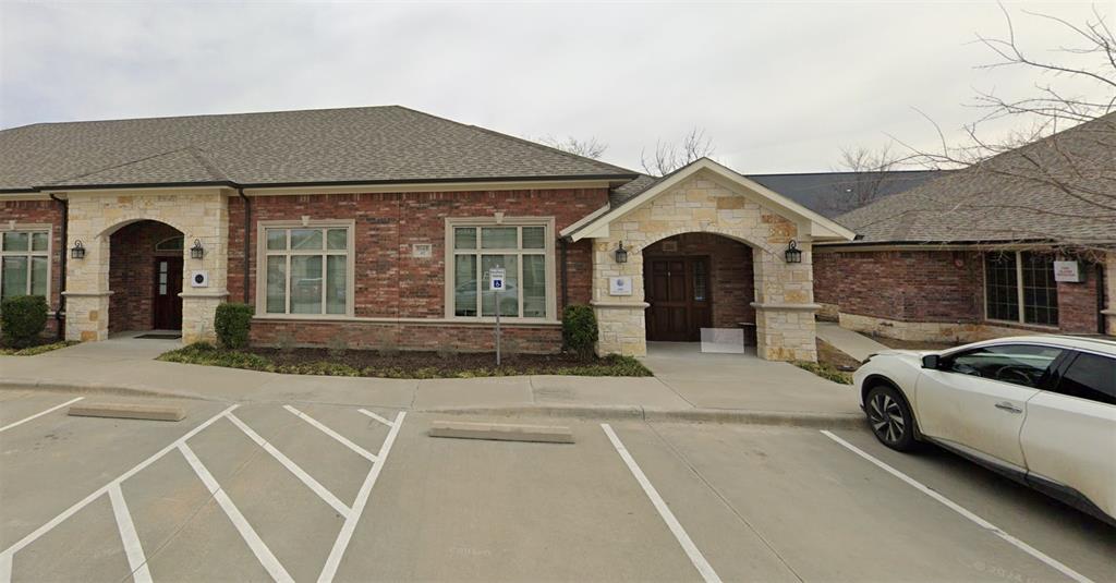 PRESTON CIRCLE OFFICE PARK LLC - Commercial Lease