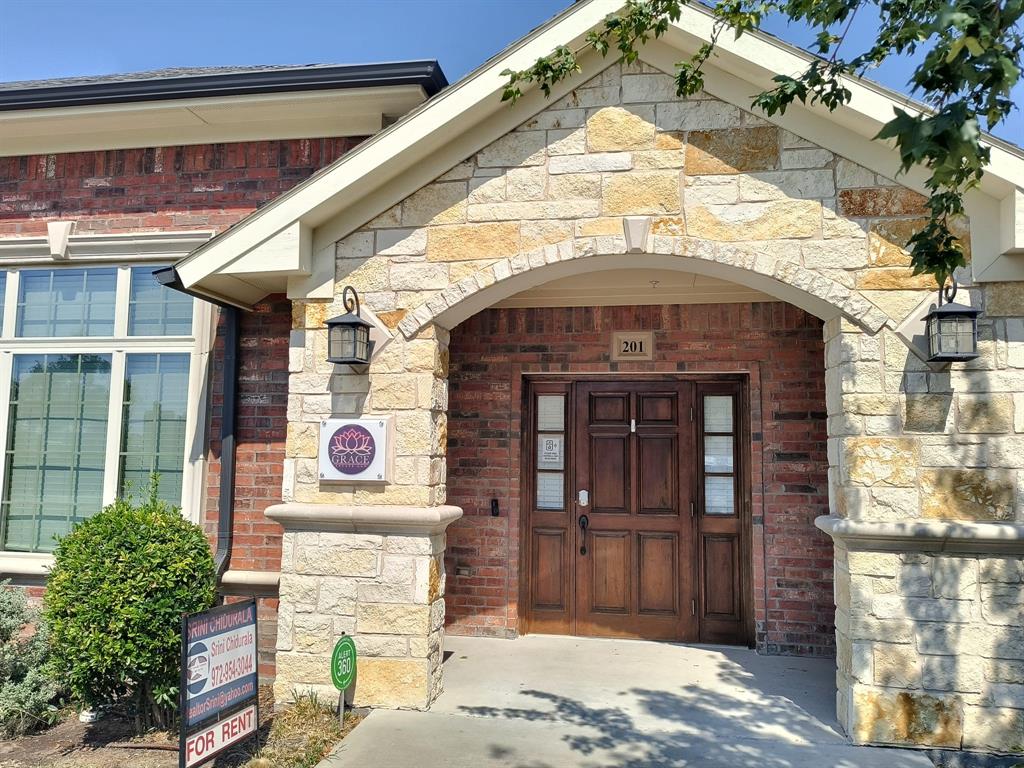 PRESTON CIRCLE OFFICE PARK LLC - Commercial Lease