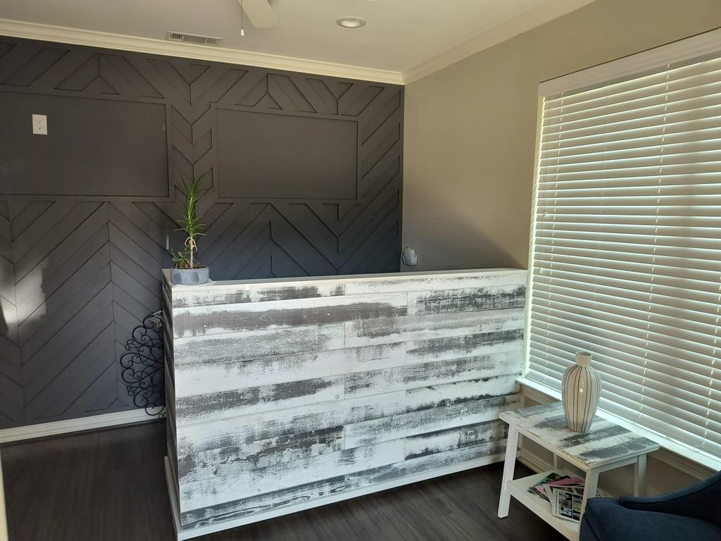 PRESTON CIRCLE OFFICE PARK LLC - Commercial Lease