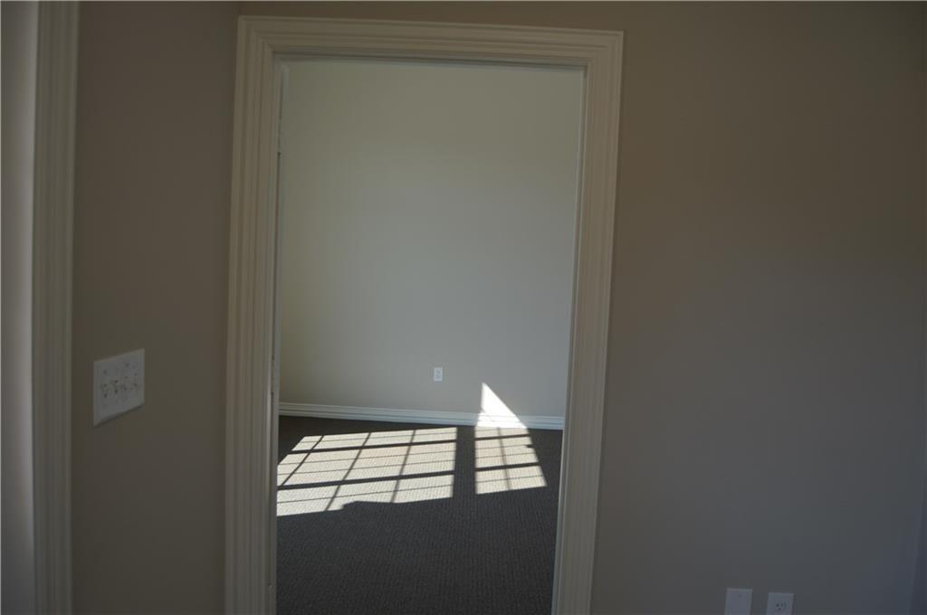 PRESTON CIRCLE OFFICE PARK LLC - Commercial Lease