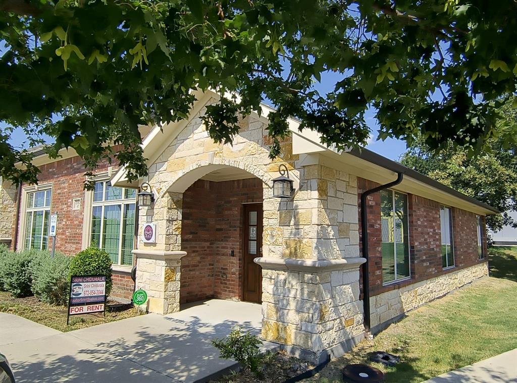 PRESTON CIRCLE OFFICE PARK LLC - Commercial Lease