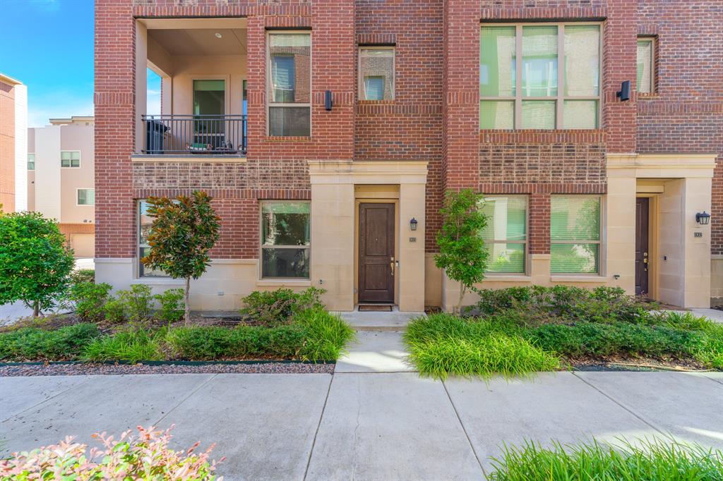 101 Decker Drive 903