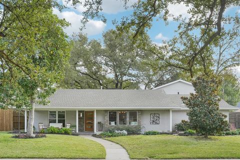 3320 Norcross Lane Dallas TX 75229