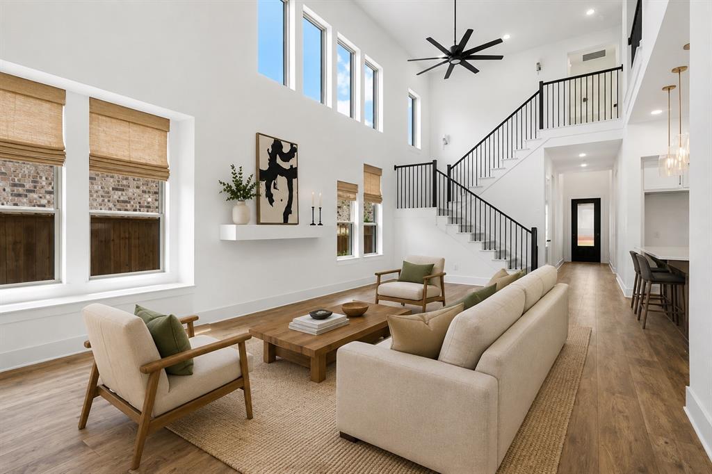 1605 Sandhill Lane