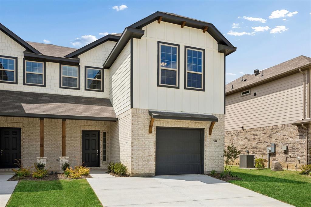 504-506 Trailhead Lane