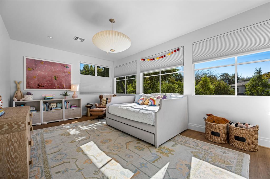 Country Club Estates - Residential