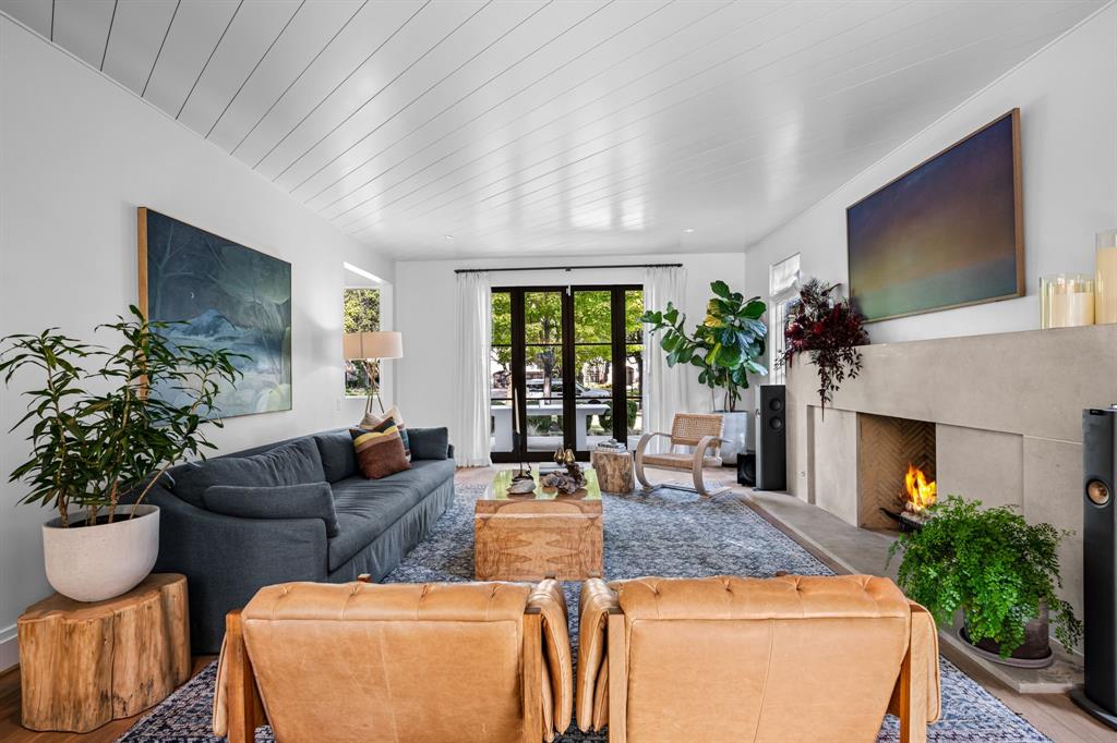 Country Club Estates - Residential