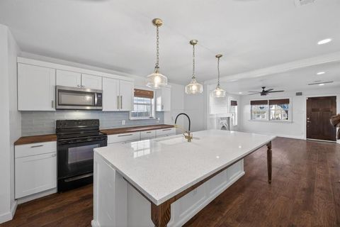 1219 S Waverly Drive Dallas TX 75208