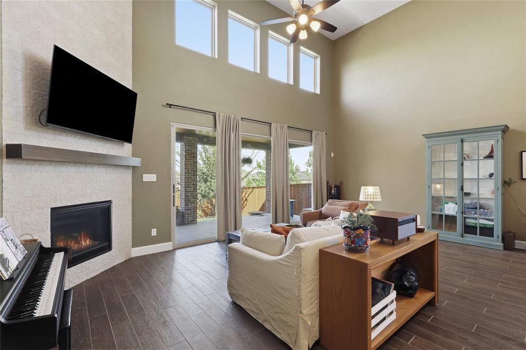 10728 Enchanted Rock Way