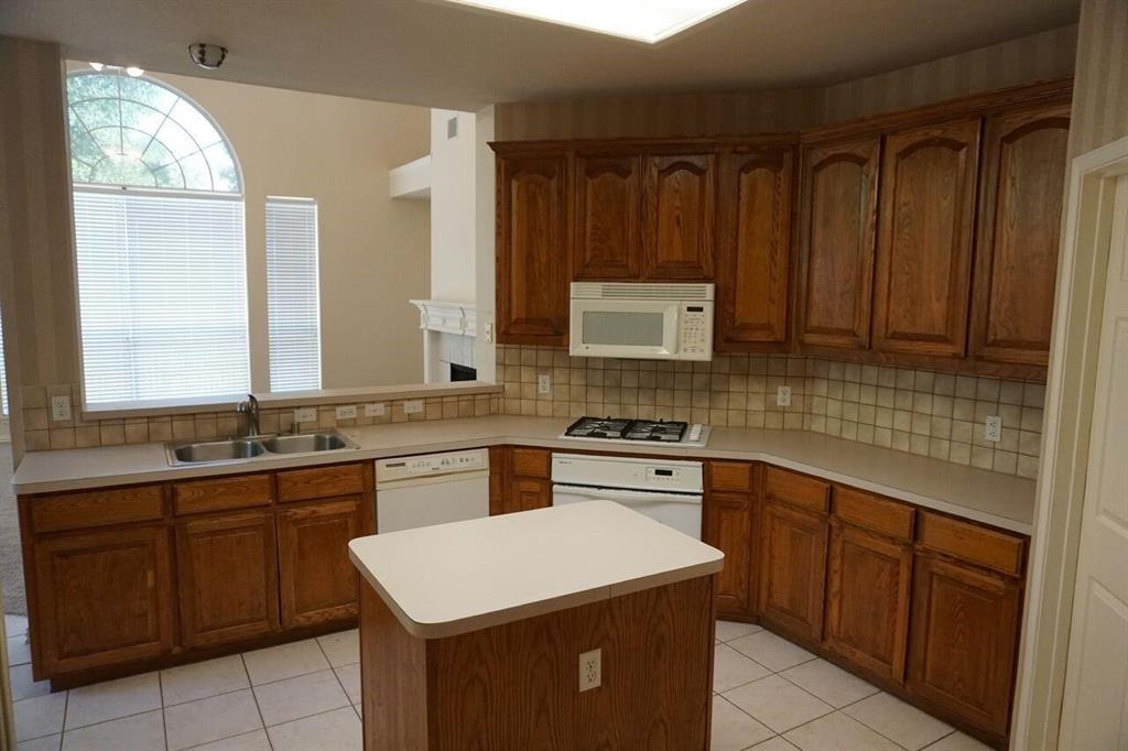 3029 Golden Gate Drive