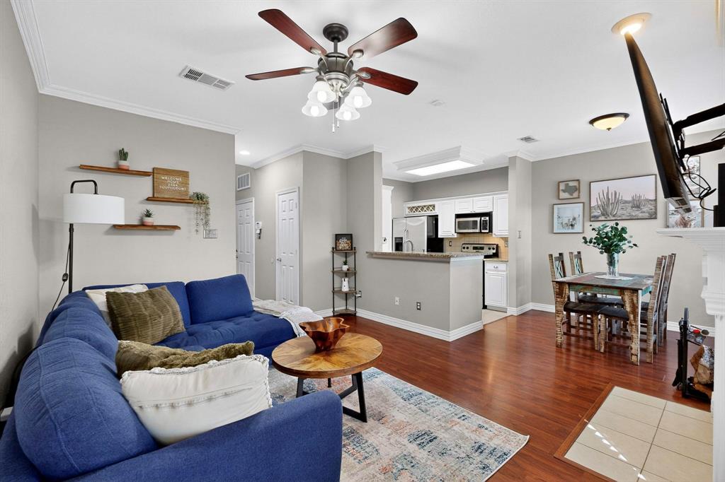 Lakeside Landing Twnhms 02 - Residential