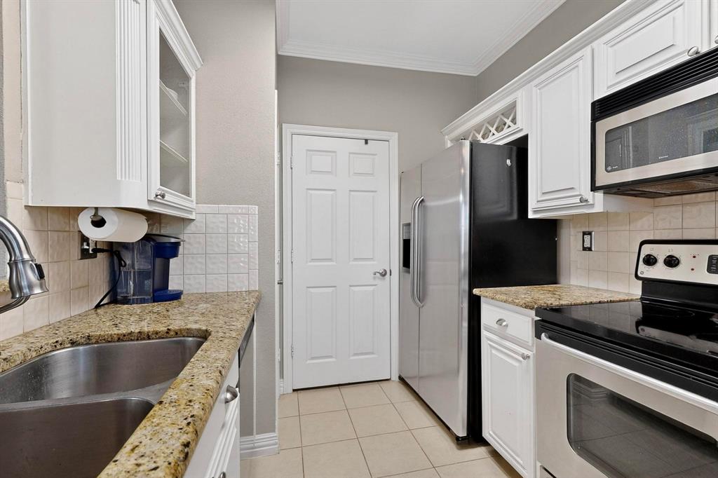 Lakeside Landing Twnhms 02 - Residential