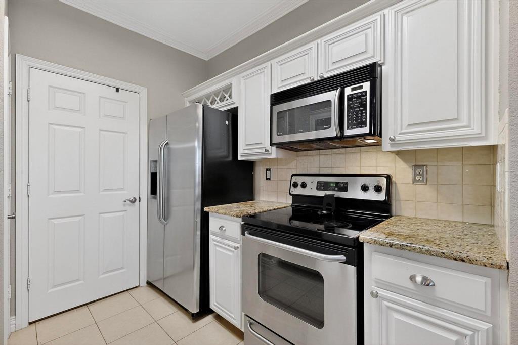 Lakeside Landing Twnhms 02 - Residential