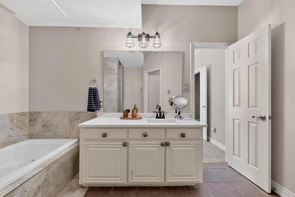 Lakeside Landing Twnhms 02 - Residential