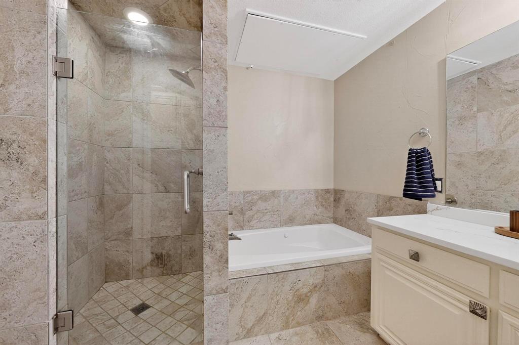 Lakeside Landing Twnhms 02 - Residential