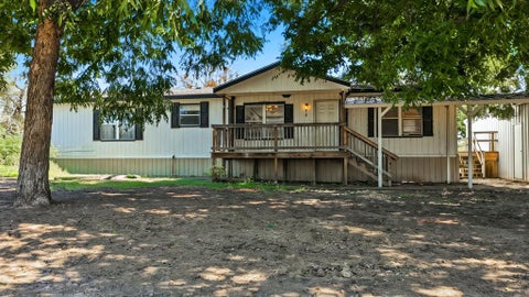 Photo of 219 Quail Run, Reno, TX 76020 (MLS # 21420966)