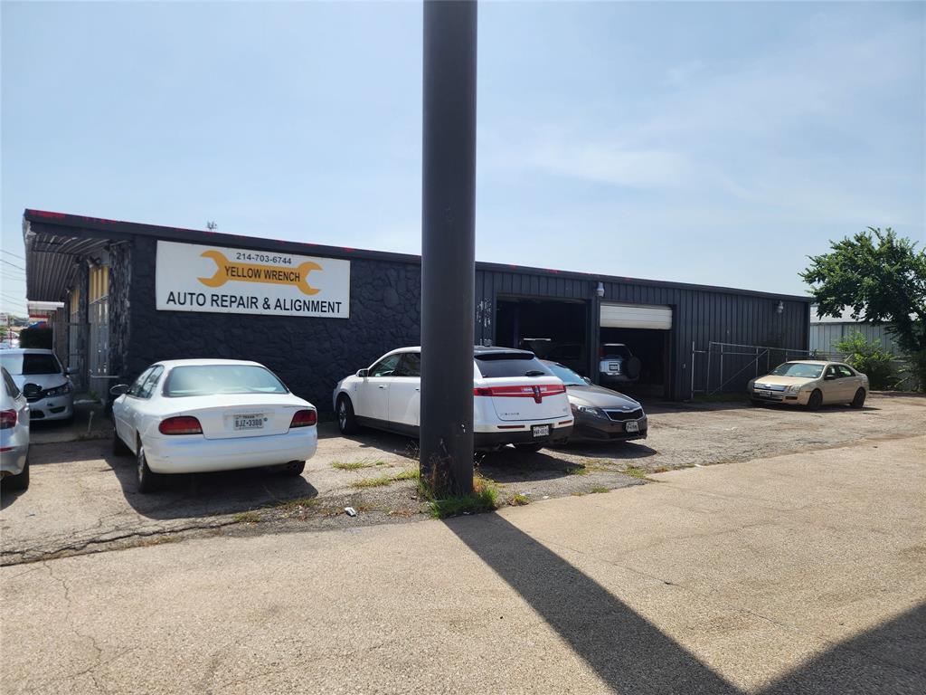 112 E Buckingham Road