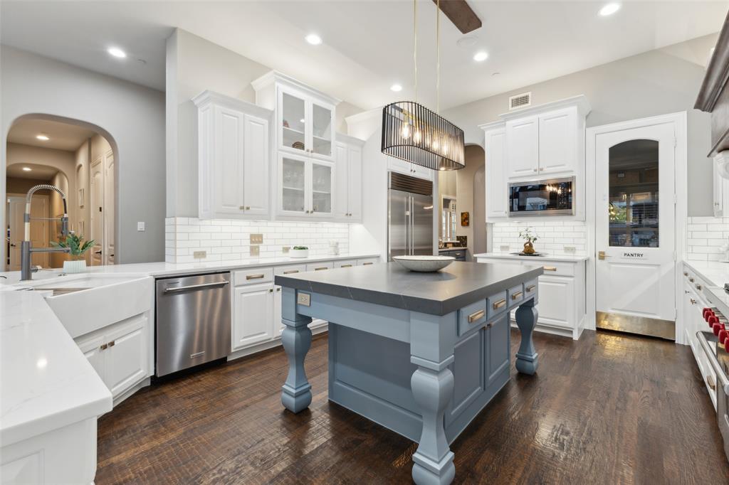 Richwoods Ph Eight - Residential