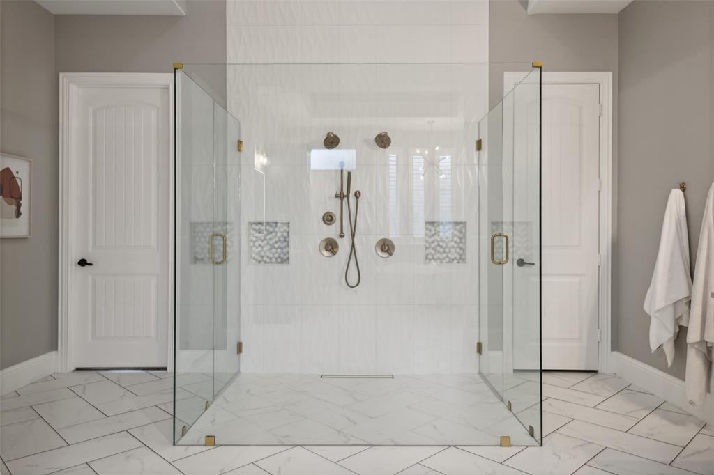 Richwoods Ph Eight - Residential