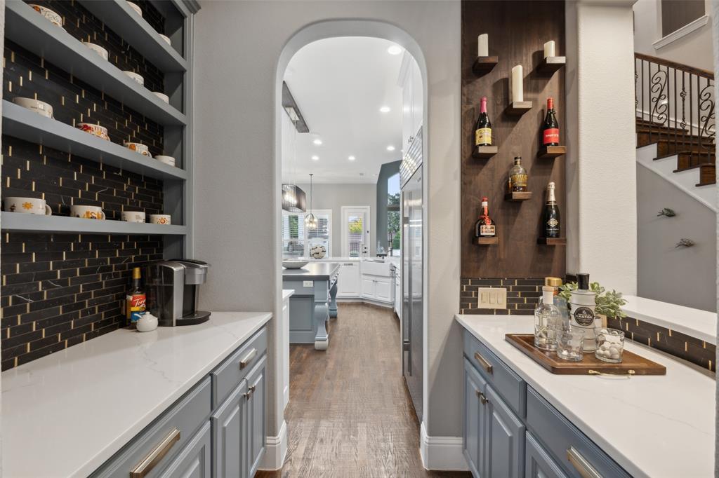 Richwoods Ph Eight - Residential