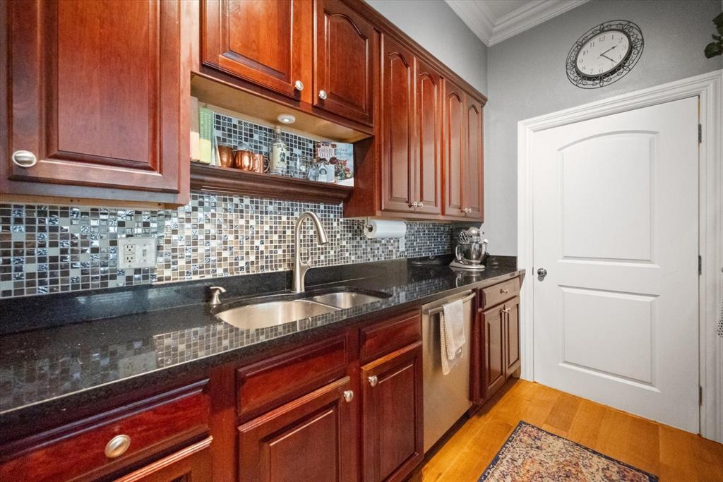 Trutle Crk Condo - Residential